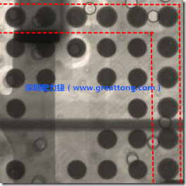 BGA錫球尺寸小于0.4mm，采用降低BGA內(nèi)圍襲球的錫膏量所得到X-Ray，稍微留意一下可以發(fā)現(xiàn)最外圈的錫量(圓的直徑)比其他內(nèi)圍的錫球上的錫量來得多一點(diǎn)點(diǎn)。也就是外圈的黑色圓形直徑比內(nèi)圈的圓形來得大一點(diǎn)點(diǎn)。